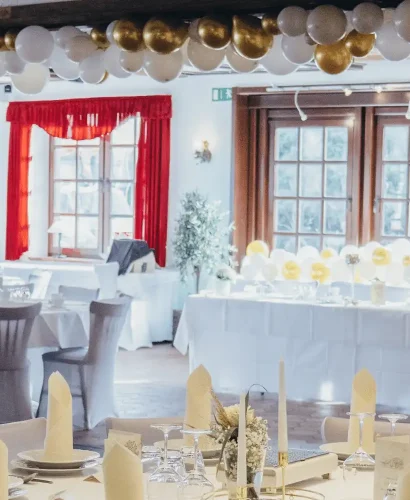 Ballon-Dekoration für ein Jubiläum oder eine Hochzeit in der Event-Location Langenhorst.